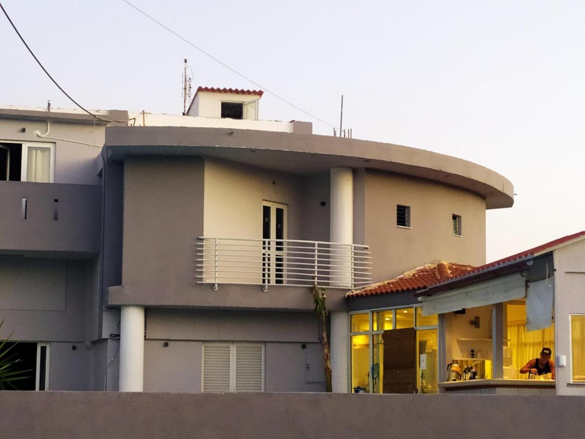 Banana Moon Adelianos Kampos Exterior foto